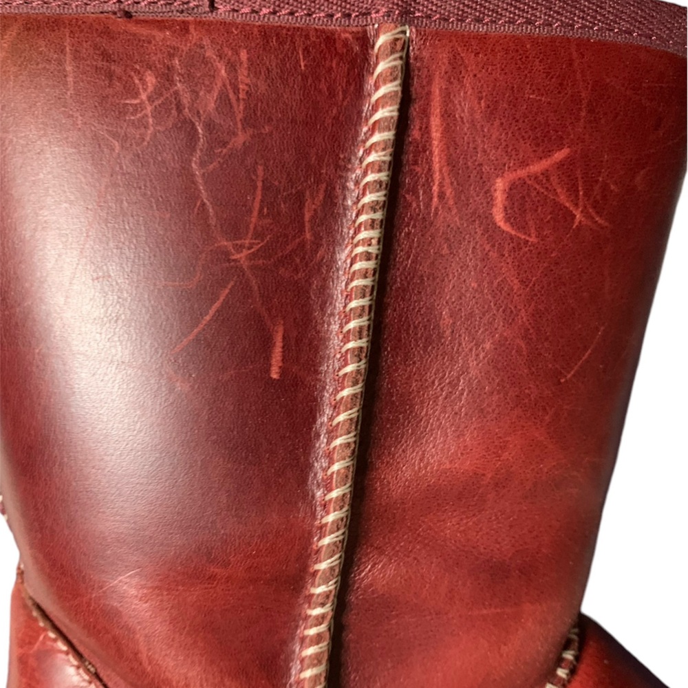 Ugg Classic Short Leather boots - Picture 7 of 11